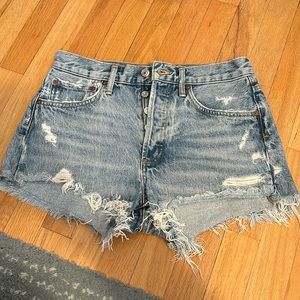 Agolde light wash jean shorts size 25